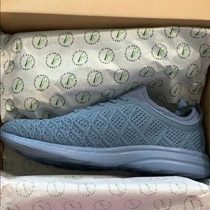 APL TECHLOOM Phantom M